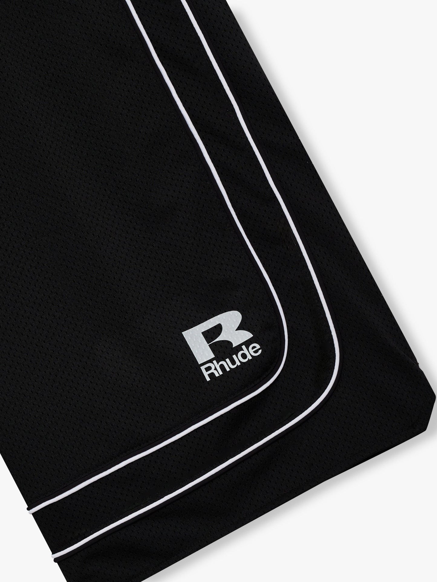 BAGGY MESH BASKETBALL SHORTS